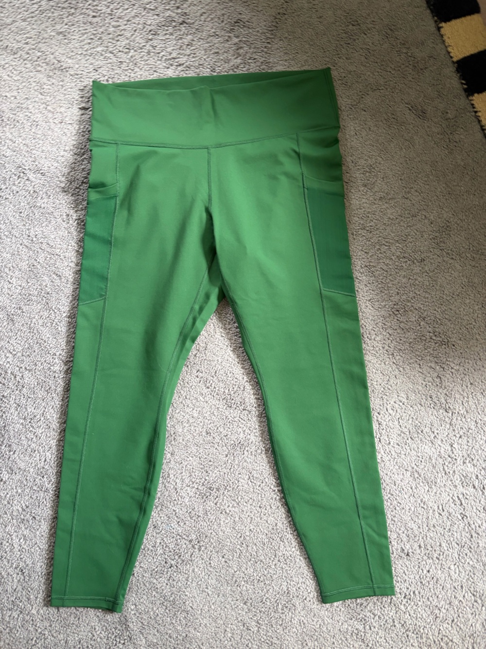 NWT Fabletics Leggings size XL - Picture 2 of 3